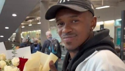 开云app-辽宁新援热菲尼奥抵曼谷参加冬训